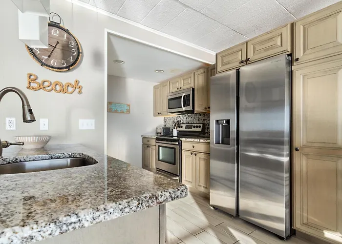 Calypso 2-bedroom With Ocean Views & Pool Access Ocean Beachfront Escape Ferienhaus *