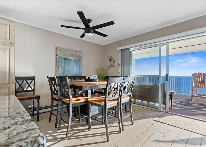 Ferienhaus Calypso 2-bedroom With Ocean Views & Pool Access Ocean Beachfront Escape *