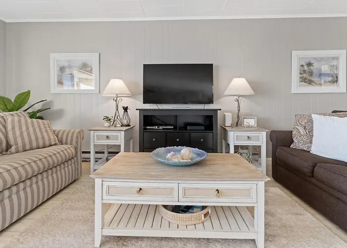 Calypso 2-bedroom With Ocean Views & Pool Access Ocean Beachfront Escape Ferienhaus *