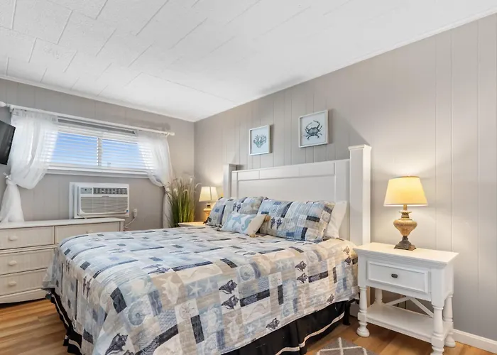 Ferienhaus Calypso 2-bedroom With Ocean Views & Pool Access Ocean Beachfront Escape *